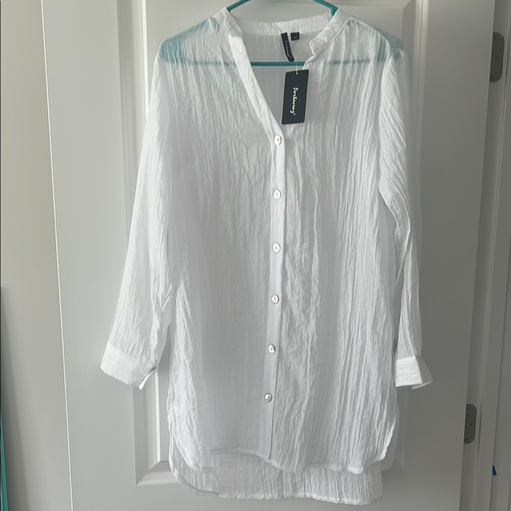 Gauzy crinkly super soft White thigh length beach cover-up